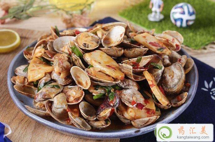 蛤蜊與什么食物相克不能一起吃 蛤蜊與什么食物相克不能一起吃