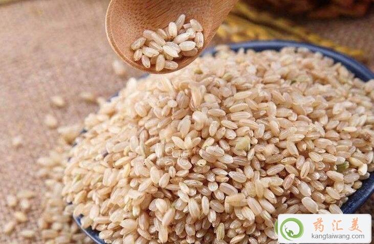 糙米和什么食物搭配一起吃效果最好 糙米和什么食物搭配一起吃效果最好